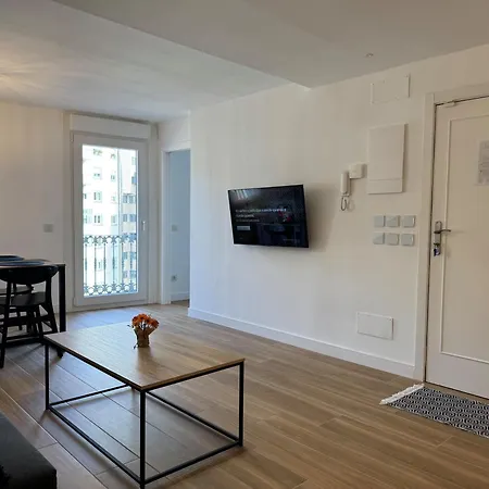 Apartamento Centro Reformado, Ave-vialia - Muy Centrico 5pax *