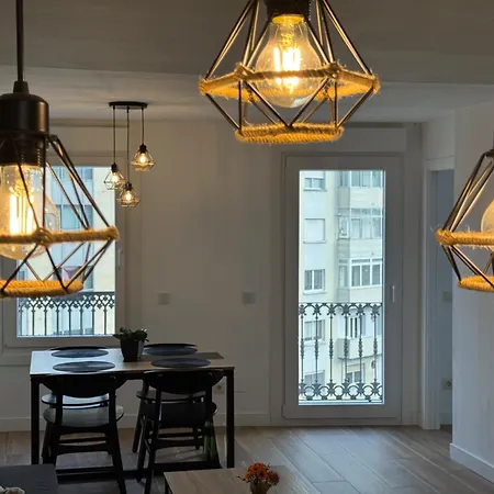 Centro Reformado, Ave-vialia - Muy Centrico 5pax דירה *